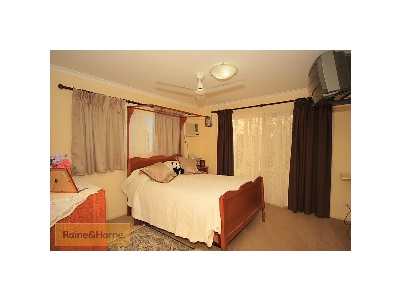 27 Barker Street, Cashmere QLD 4500