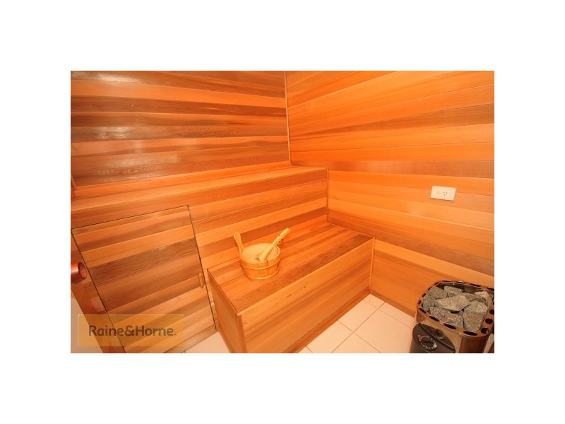 27 Barker Street, Cashmere QLD 4500