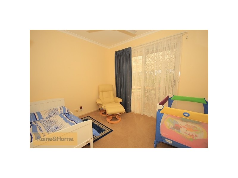 27 Barker Street, Cashmere QLD 4500