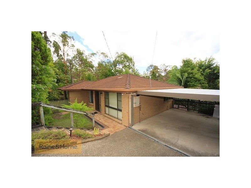 8 Tarawill Crescent, Ferny Hills QLD 4055