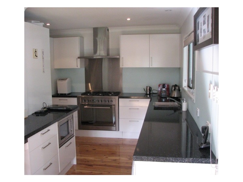 10 Yeerinbool Court, Arana Hills QLD 4054