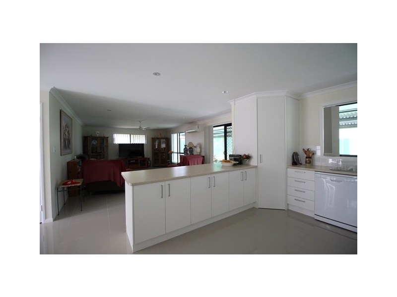 66 Golden Hind Avenue, Cooloola Cove QLD 4580