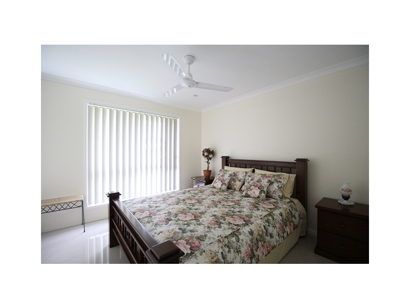 66 Golden Hind Avenue, Cooloola Cove QLD 4580