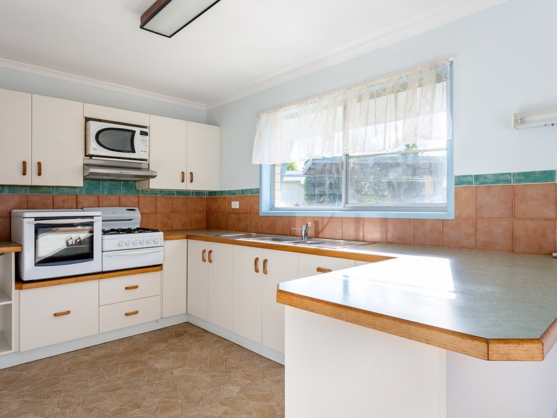 39 Bass Street, Tin Can Bay QLD 4580
