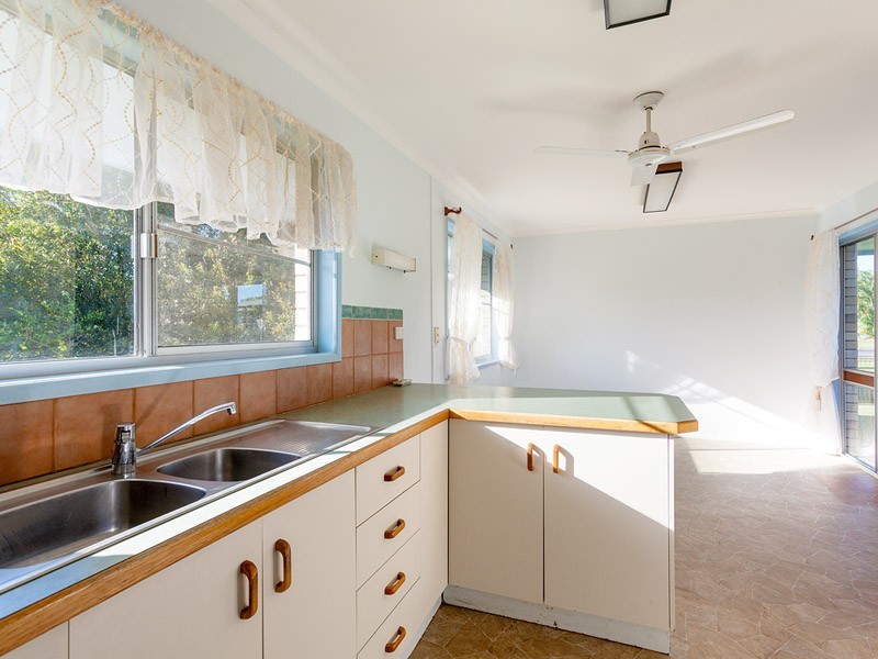 39 Bass Street, Tin Can Bay QLD 4580