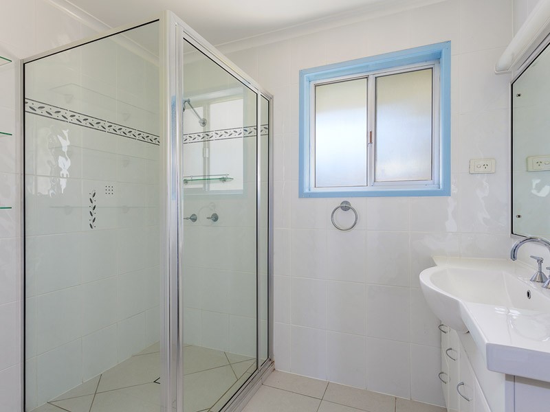 39 Bass Street, Tin Can Bay QLD 4580