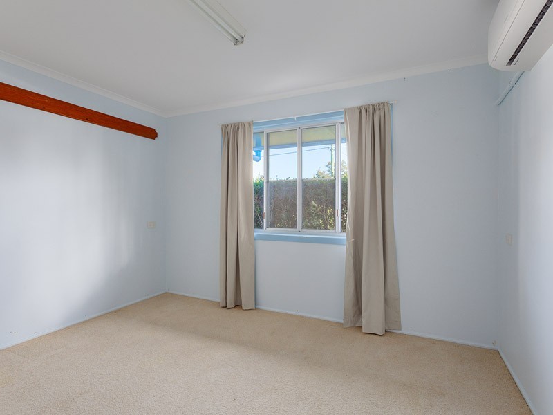 39 Bass Street, Tin Can Bay QLD 4580