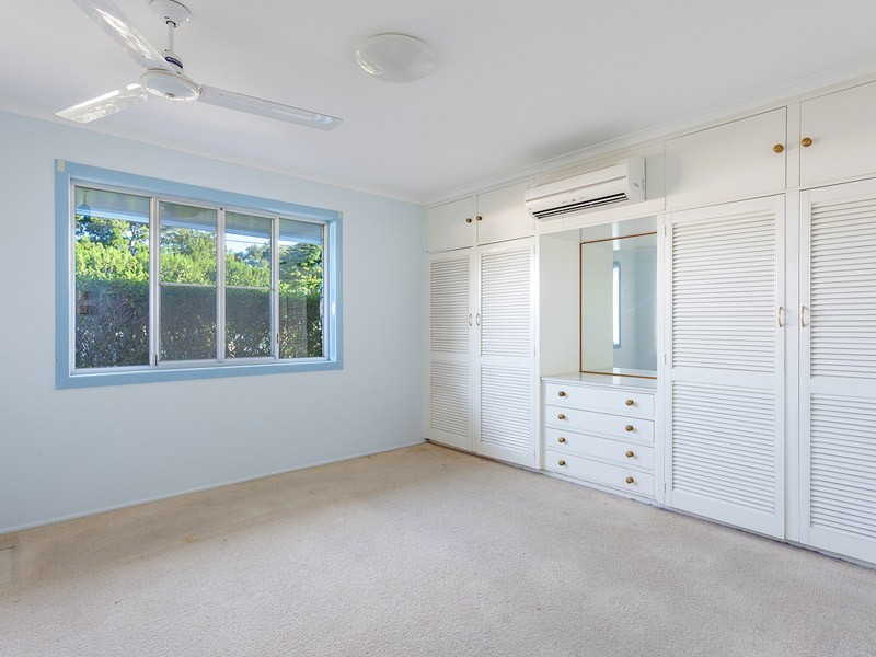 39 Bass Street, Tin Can Bay QLD 4580