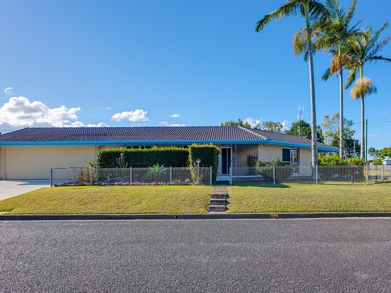 39 Bass Street, Tin Can Bay QLD 4580