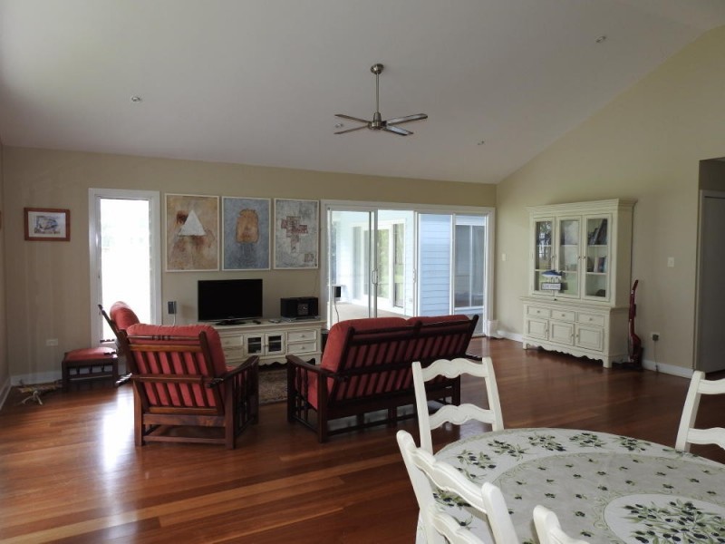 9 Fraser Court, Tinnanbar QLD 4650