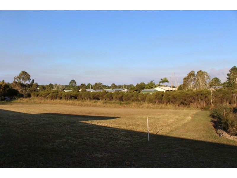 5 Isis Court, Cooloola Cove QLD 4580