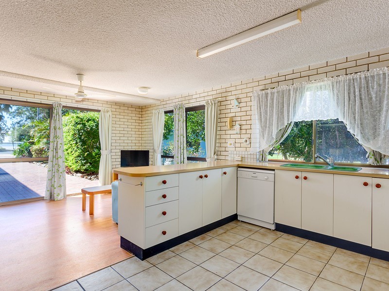2/84 TOOLARA ROAD, Tin Can Bay QLD 4580