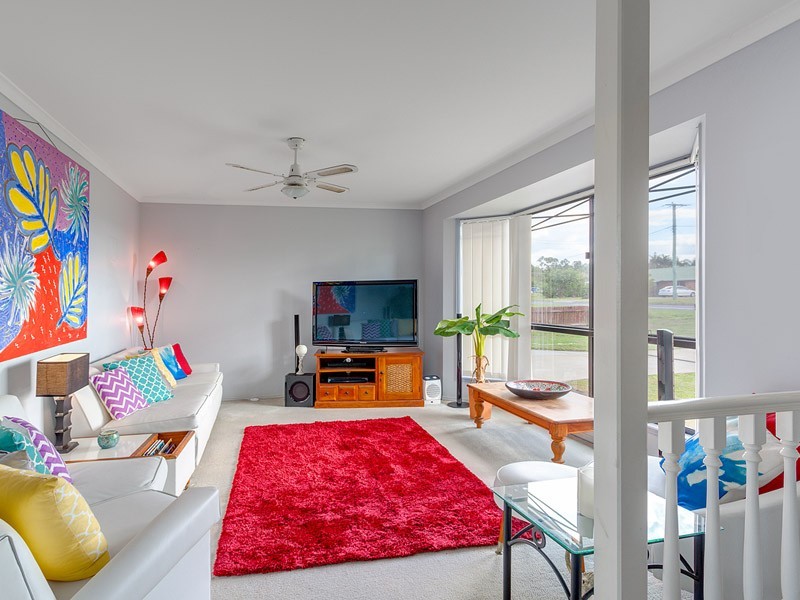 8 Canberra Ave, Cooloola Cove QLD 4580