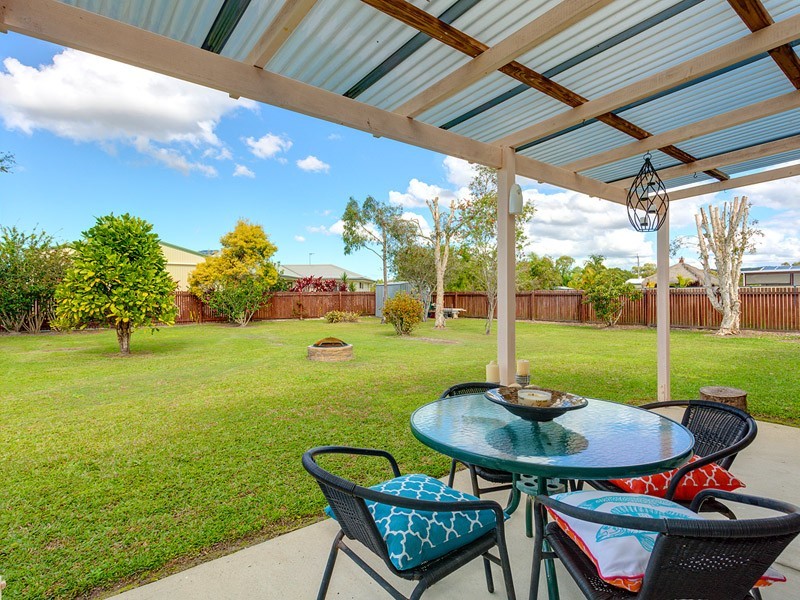 8 Canberra Ave, Cooloola Cove QLD 4580