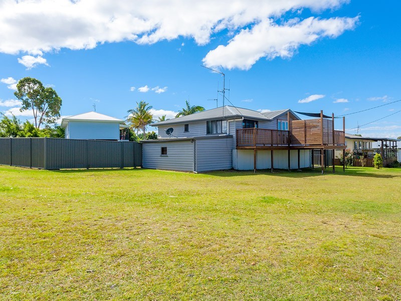 25 Tailor Street, Tin Can Bay QLD 4580