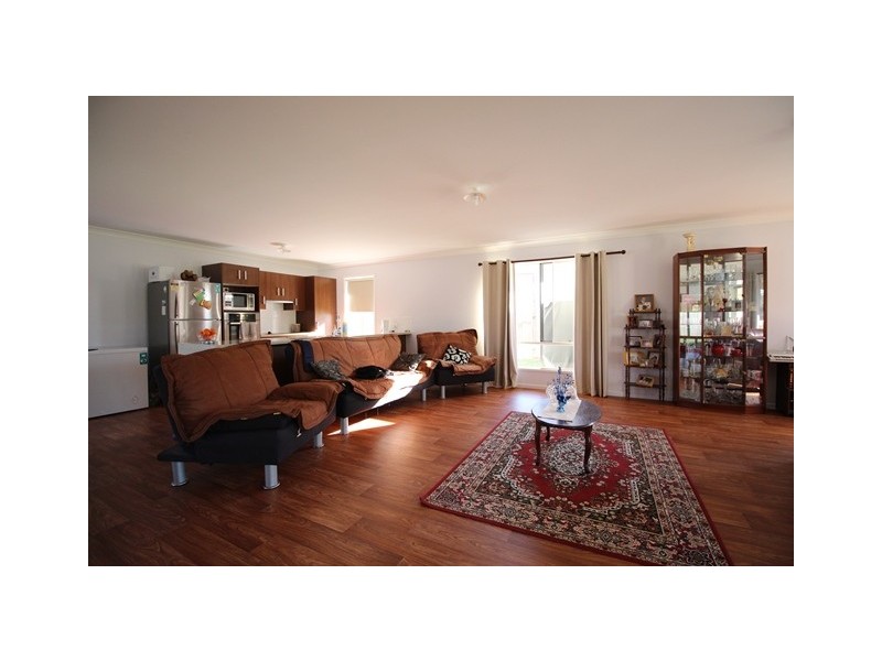 12 ENVIRONS AVENUE, Cooloola Cove QLD 4580
