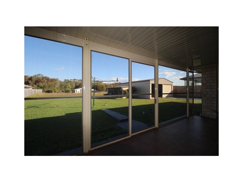 12 ENVIRONS AVENUE, Cooloola Cove QLD 4580