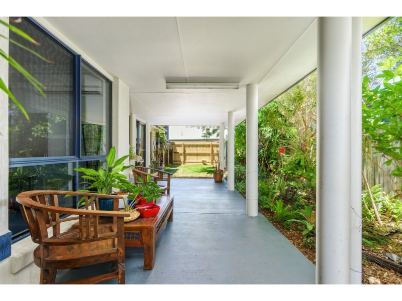 2 Banksia Avenue, Tin Can Bay QLD 4580