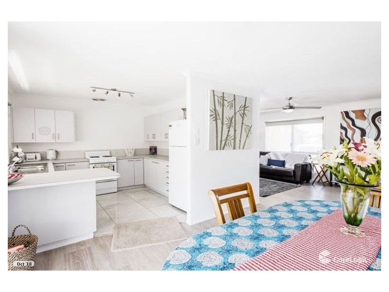 4 Victory Court, Cooloola Cove QLD 4580