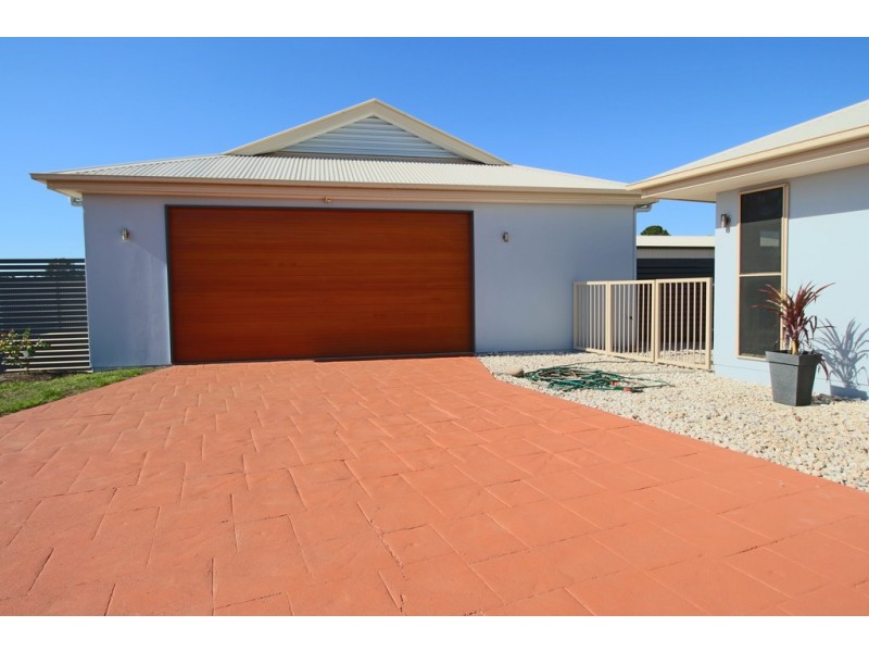 81 Fyshburn Drive, Cooloola Cove QLD 4580
