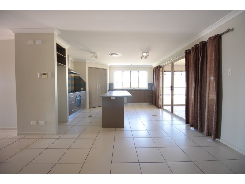 81 Fyshburn Drive, Cooloola Cove QLD 4580