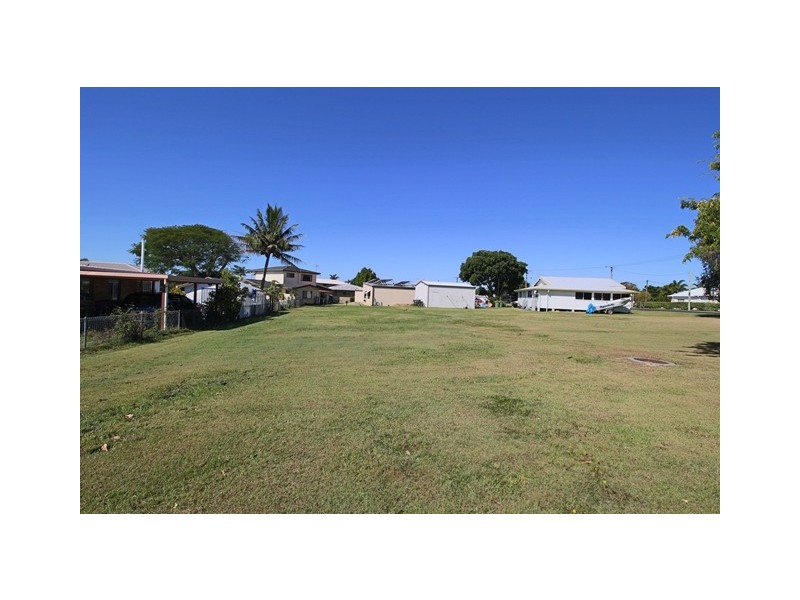 15 Mackeral Street, Tin Can Bay QLD 4580