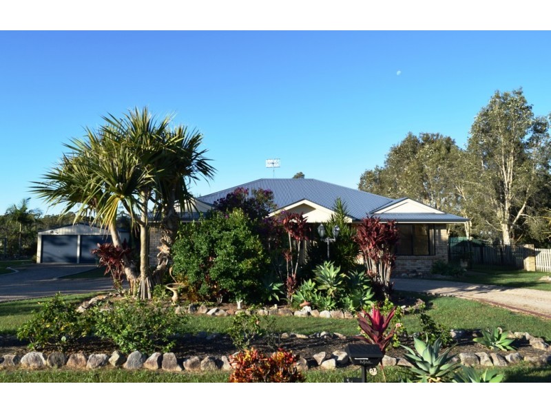 8 Achilles Avenue, Cooloola Cove QLD 4580