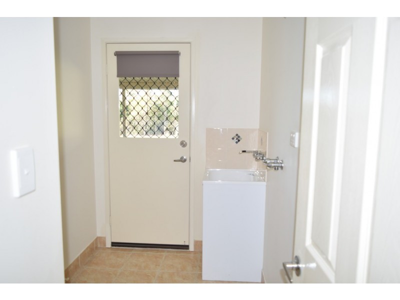8 Achilles Avenue, Cooloola Cove QLD 4580