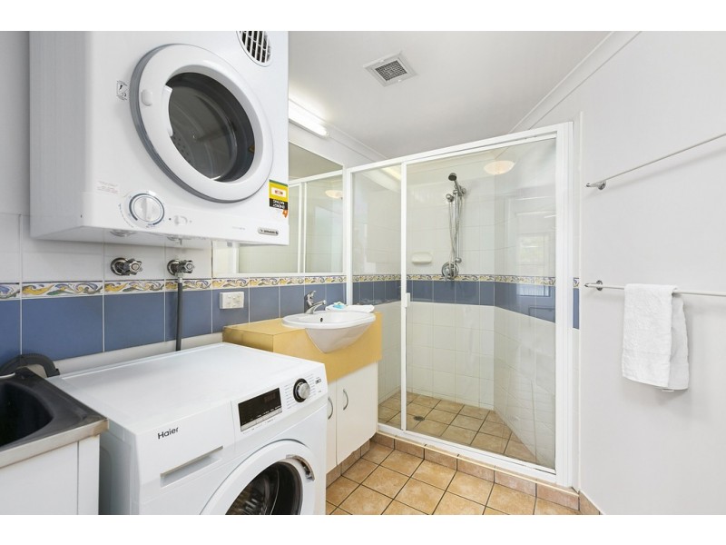 2/40 Esplanade, Tin Can Bay QLD 4580