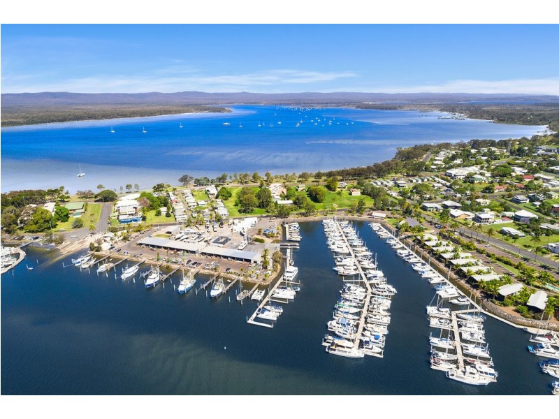 2/40 Esplanade, Tin Can Bay QLD 4580