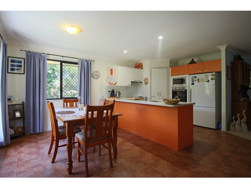 5 Edina Court, Cooloola Cove QLD 4580
