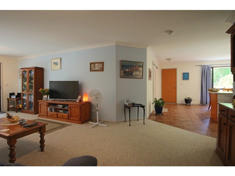 5 Edina Court, Cooloola Cove QLD 4580