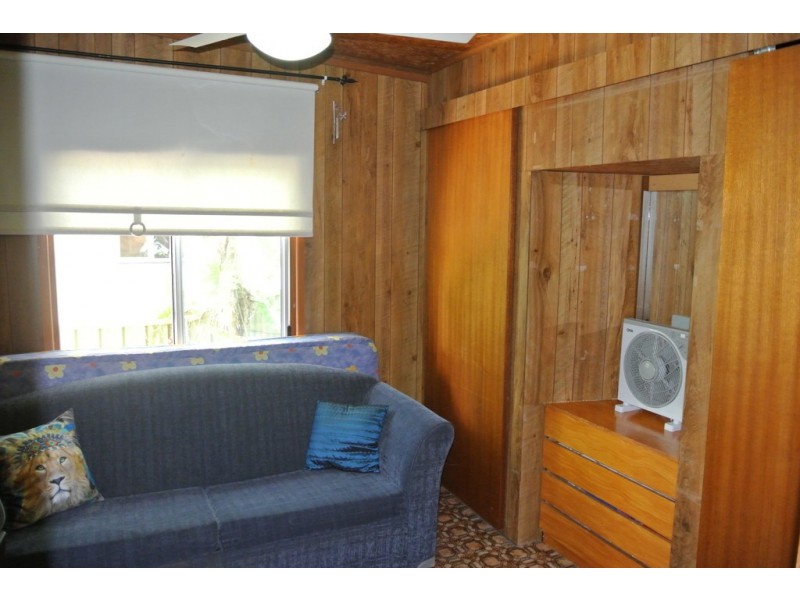 63 Gympie Road, Tin Can Bay QLD 4580