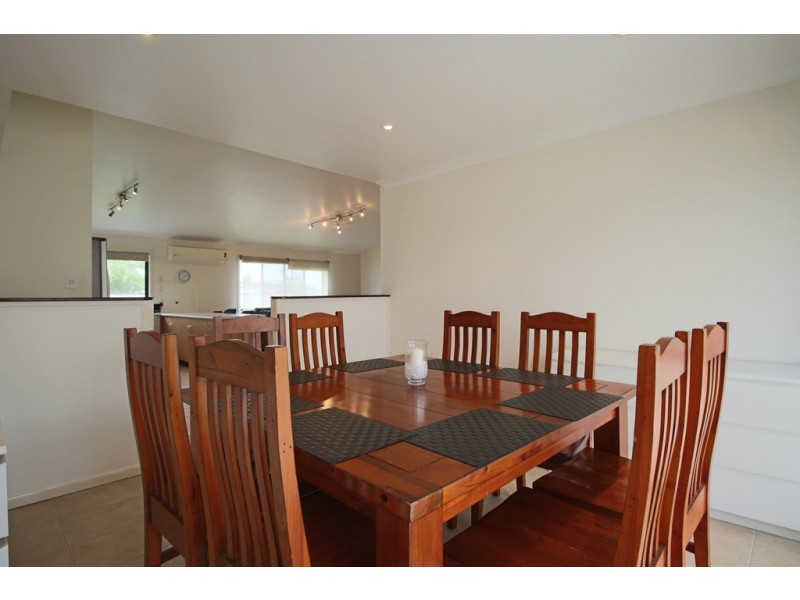 6 Mariposa Place, Cooloola Cove QLD 4580