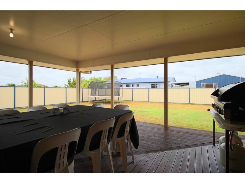 6 Mariposa Place, Cooloola Cove QLD 4580