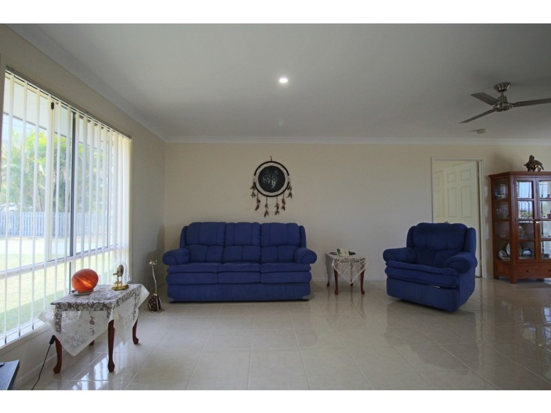 37 Investigator Avenue, Cooloola Cove QLD 4580