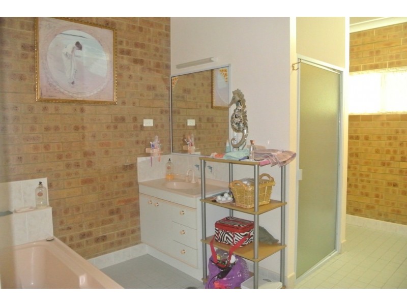 211 GYMPIE ROAD, Tin Can Bay QLD 4580