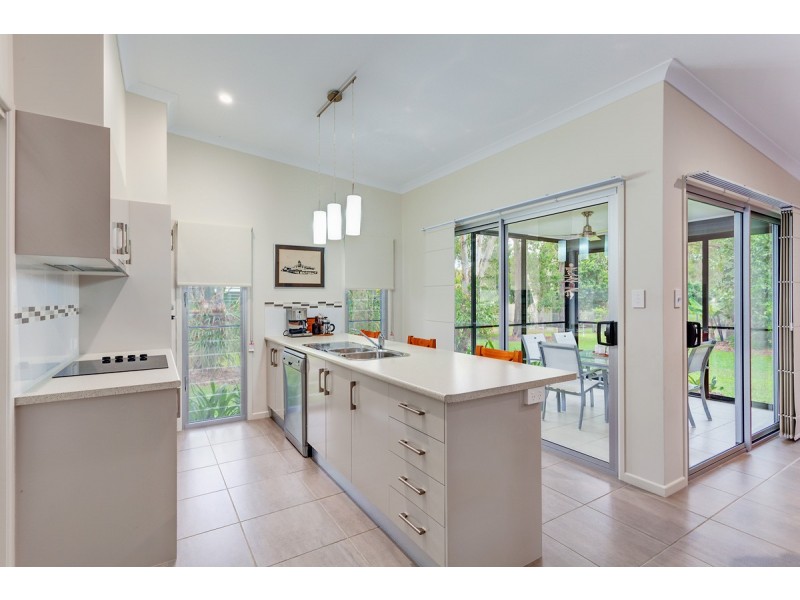 18 Mitchell Street, Tin Can Bay QLD 4580