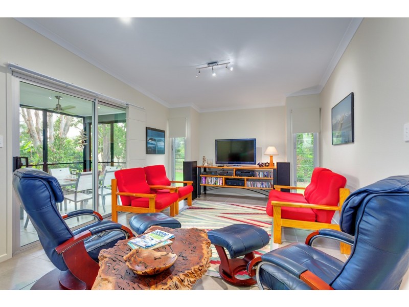 18 Mitchell Street, Tin Can Bay QLD 4580