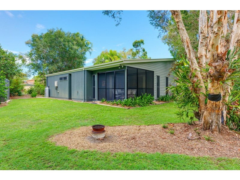 18 Mitchell Street, Tin Can Bay QLD 4580