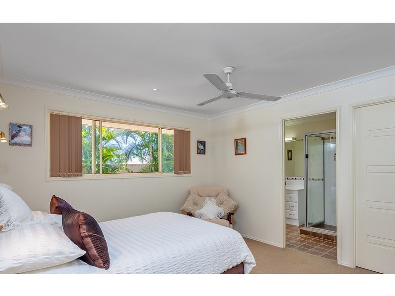 5 Krait Court, Cooloola Cove QLD 4580