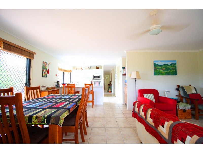 19 Norfolk Court, Cooloola Cove QLD 4580