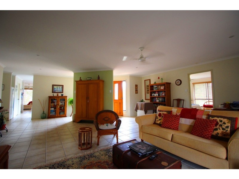 19 Norfolk Court, Cooloola Cove QLD 4580