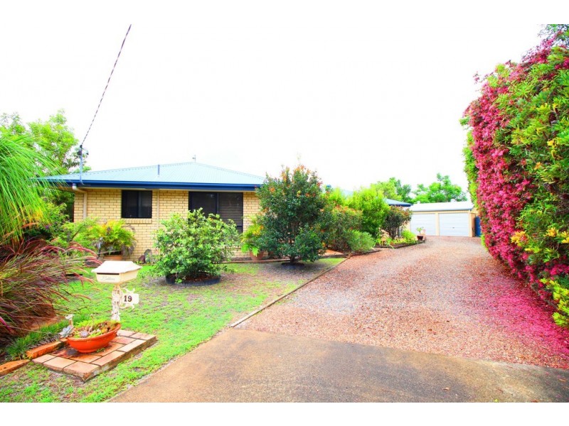 19 Norfolk Court, Cooloola Cove QLD 4580