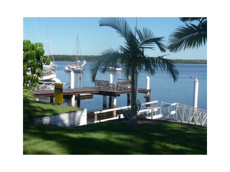 12 Esplanade, Tin Can Bay QLD 4580