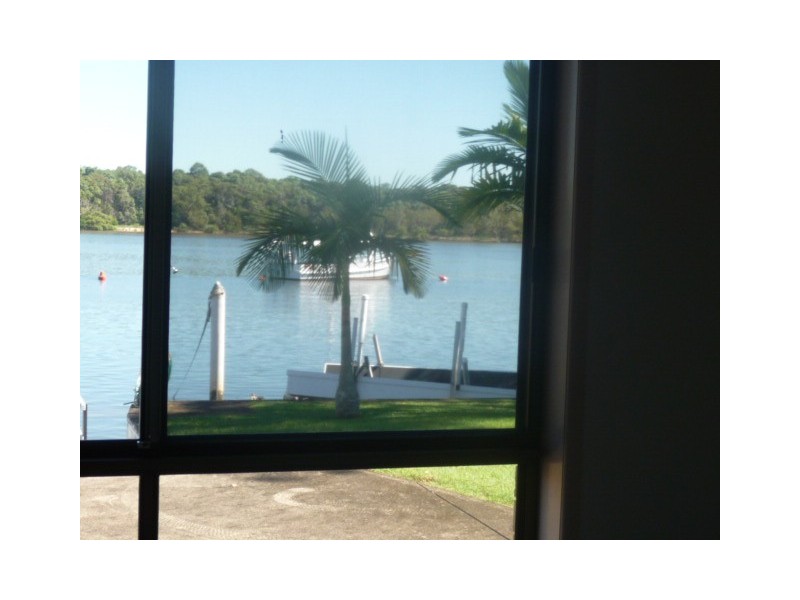 12 Esplanade, Tin Can Bay QLD 4580