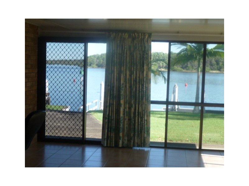 12 Esplanade, Tin Can Bay QLD 4580