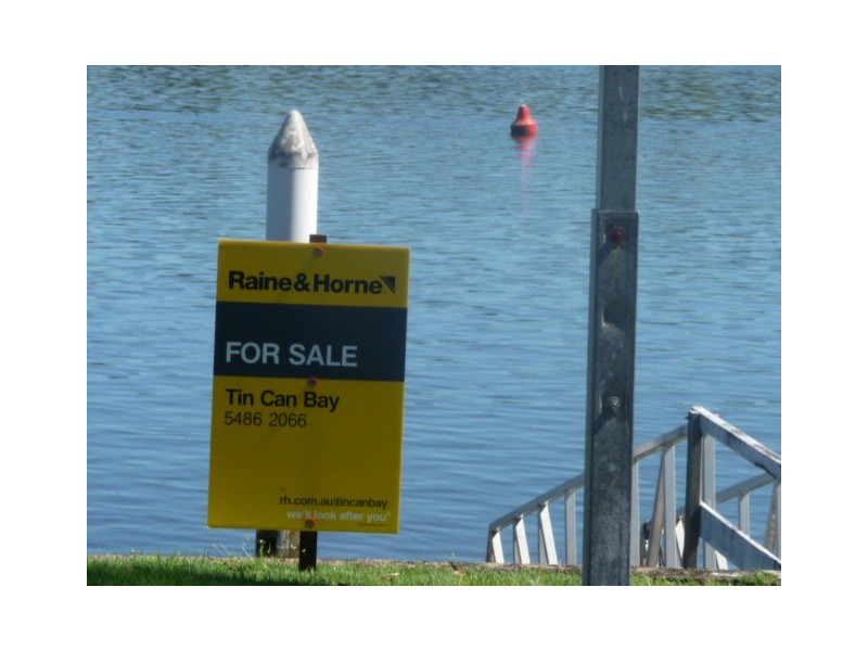 12 Esplanade, Tin Can Bay QLD 4580