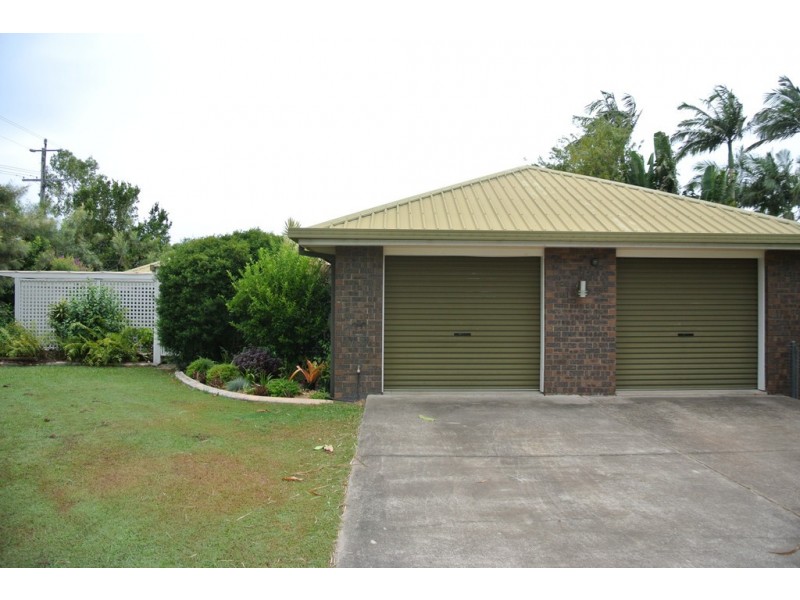 129 Gympie Road, Tin Can Bay QLD 4580