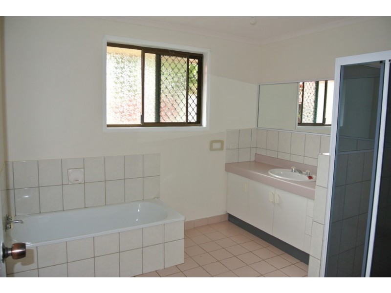 129 Gympie Road, Tin Can Bay QLD 4580